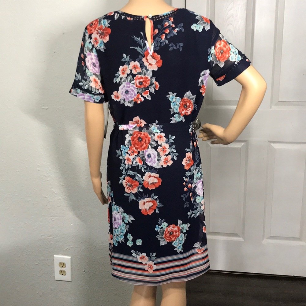 Signature Studio - Picture 3 of 11